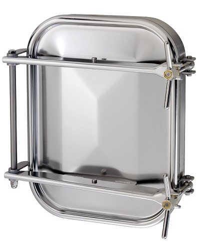 9402.1500 Rectangular Manhole Type 1500
Cover opening outwards, and
hinged on the longer side
Material: 1.4307 (304L)
Pressure range: +1,0 bar
Outside dimensions: 555x432mm
Tolerance ISO2768 cL: ±2.0mm
Welding Neck height: 60mm
Welding Neck thickness: 12mm
Cover thickness: 3,0mm
2x Stainless T-Handle VI/165/A
EPDM gasket (FDA) G/1500
Finish Neck: Grinded/Pickled
Finish Cover: Electropolished