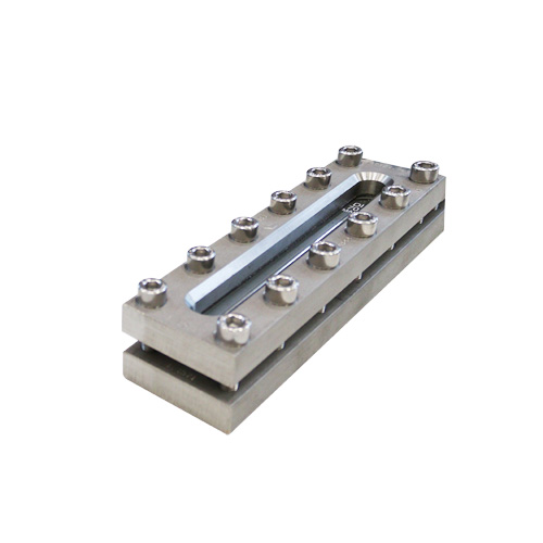 6324001403 Totale lengte 140x70mm
Zichtvlak 79x18mm
Onderflens: 1.4571 (316Ti) - PN40
Bovenflens: 1.4571 (316Ti) - PN40
Dikte onderflens: 25mm
Dikte bovenflens: 25mm
Borosilikaatglas DIN7081
KlingerSil C4400 afdichtingen
Met RVS A4-70 bouten